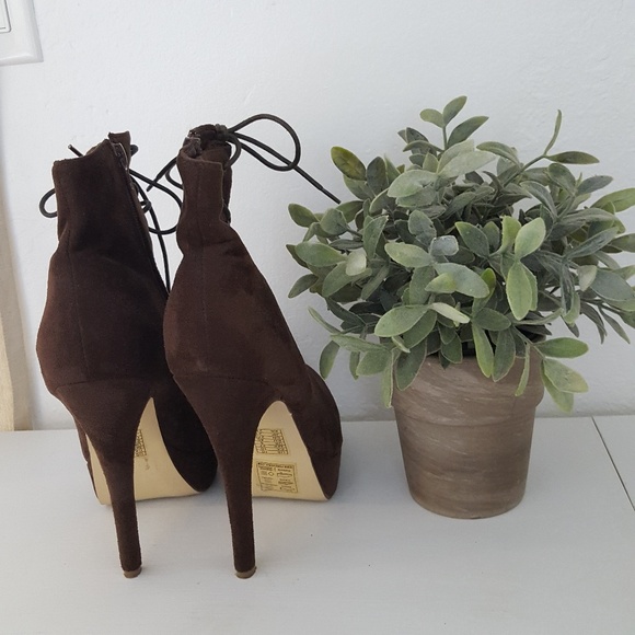 Platform Ankle Boots - Picture 4 of 5